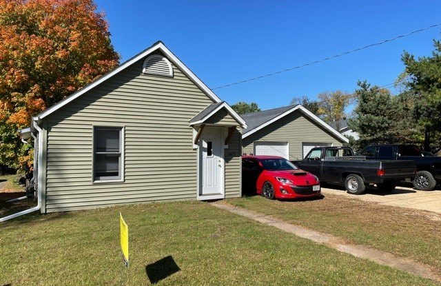 1415 4th Street W unit: 1/2 photos photos