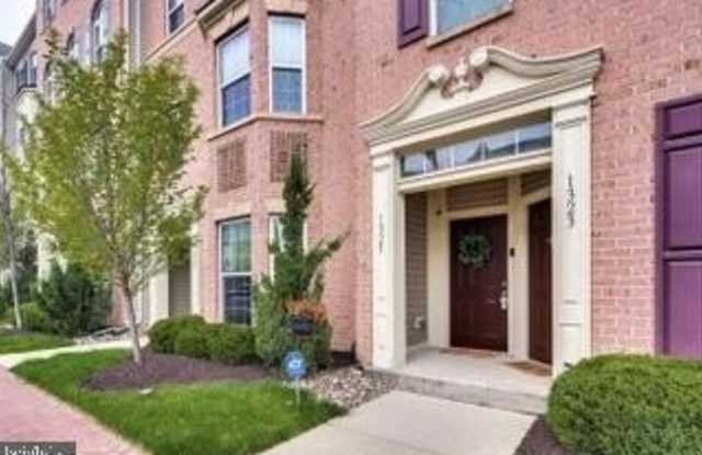 1325 CHESWICK LANE photos photos