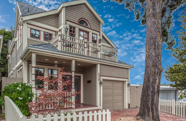 3703 La Gloria Cottage-by-the-Sea - 210 Park Street, Pacific Grove, CA 93950