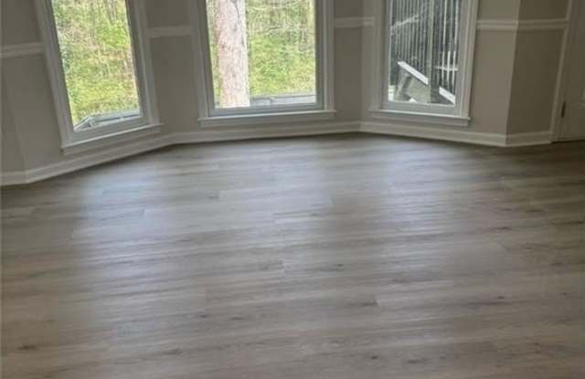 1070 Meadowsong Circle Gallery 3