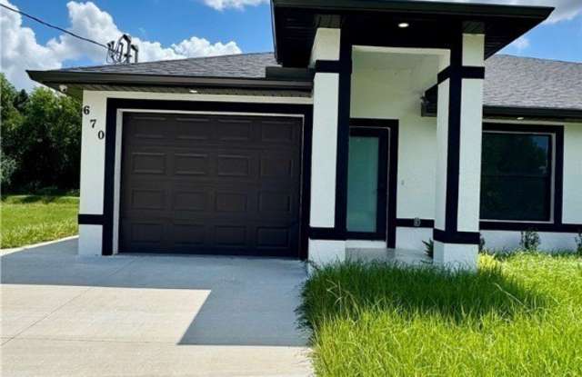 670 CHEMSTRAND Street E photos photos