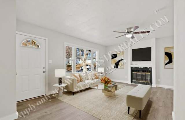 Beautiful Renovated 3 Bed 2.5 Bath Ranch in Raytown-Available NOW!! Gallery 4