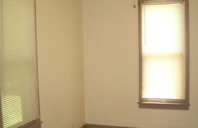 800 E. Pierce Gallery 2