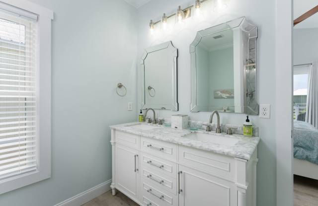 604 North Carolina Avenue - 1Unit 1 Gallery 3