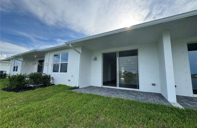 3544 Spanish Cedar Pl Gallery 2