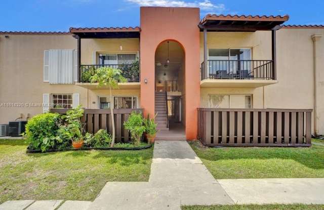 10804 N Kendall Dr photos photos