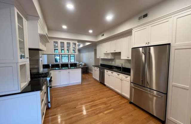 2021 Commonwealth Ave. - 2021 Commonwealth Avenue, Boston, MA 02135
