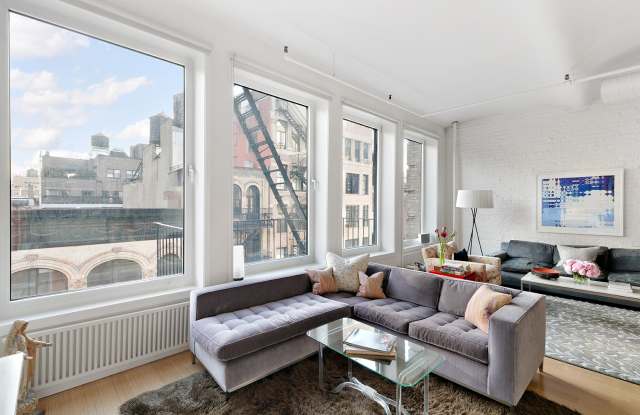 61 East 11th Street Gallery 3