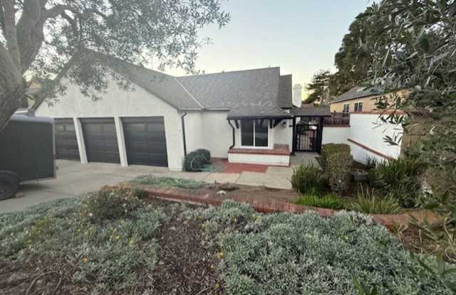 Fully Remodeled 3Bed/ 2Bath Home near Laguna Lake photos photos