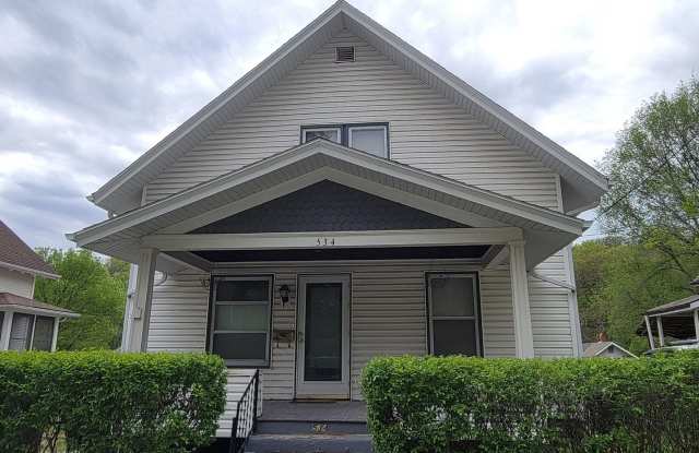 3 bedroom 1 bath - 534 Benton Street, Council Bluffs, IA 51503