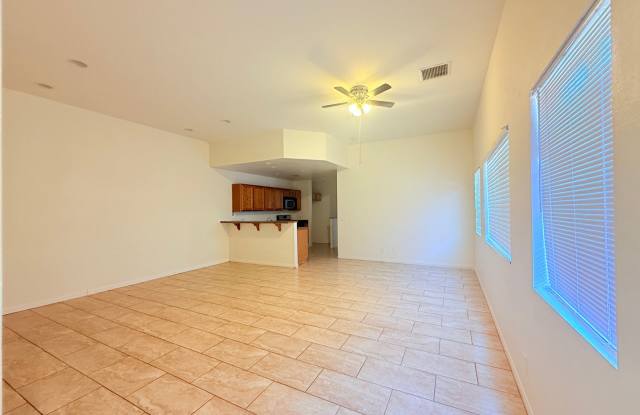 AVAILBLE NOW!! 3 Bedroom 2 Bathroom Duplex in Desert Hot Springs! photos photos