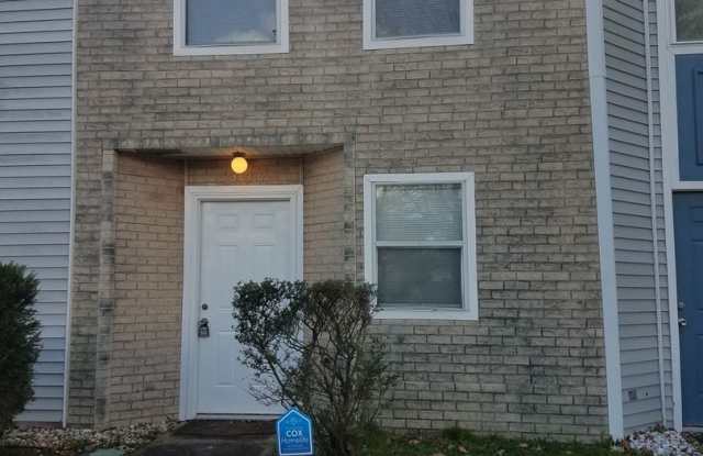 Cozy Townhome in Newport News - 1306 76th Street, Newport News, VA 23605