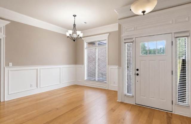 509 SOUTHERN HILLS Drive Gallery 3