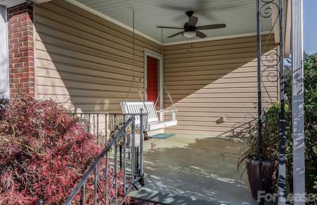 4331 Applegate Road Gallery 3