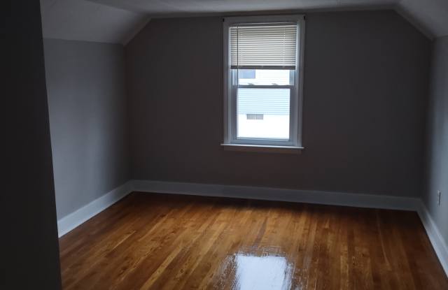 101 Dora Avenue photos photos