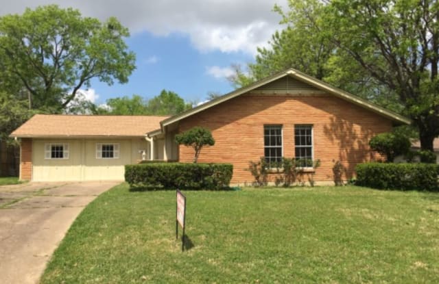 2017 Brenton St - 2017 Brenton Street, Irving, TX 75062