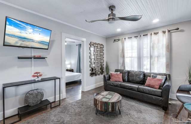 107 N D St photos photos
