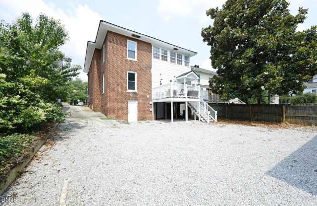 708 1/2 Glenwood Avenue Gallery 4