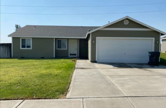 4212 John Deere Ln - 4212 John Deere Lane, Pasco, WA 99301