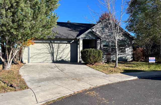 3 bedroom, 2 bathroom single story home in quiet neighborhood on cult a sac with double car garage and fenced backyard. New carpet in bedrooms and new vinyl flooring photos photos