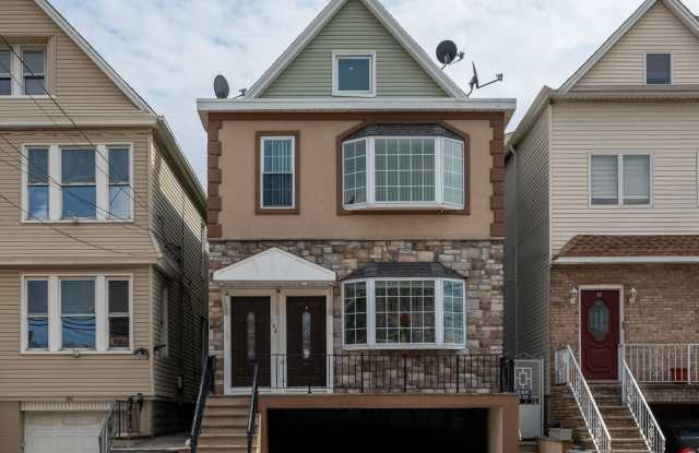 164 AVENUE B photos photos