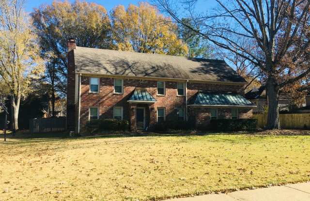 Newly painted 4BD/2.5BA Home in Germantown with a Huge Bonus Room! Fenced in Back Yard. photos photos