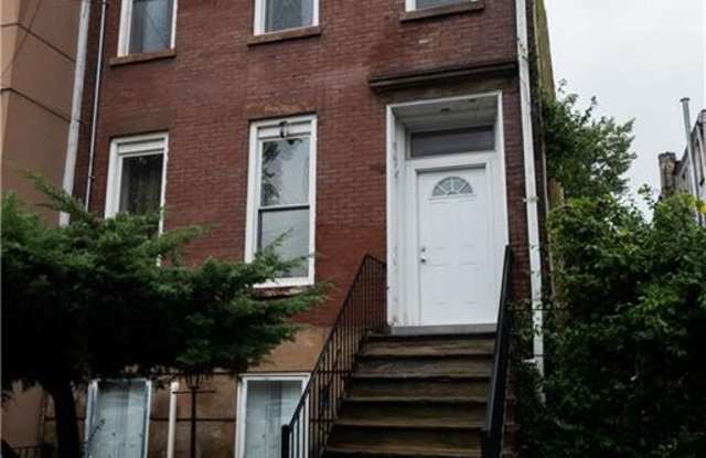130 Van Dyke Street Gallery 1