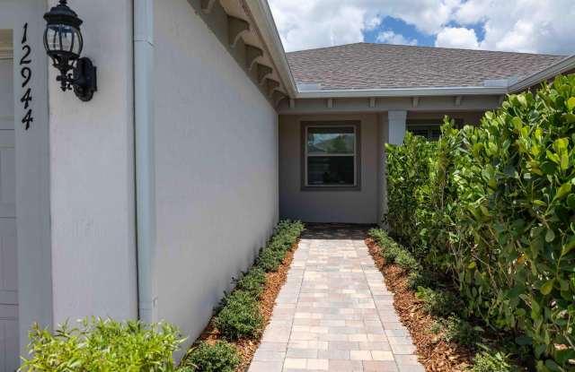 12944 SW Vermillion Circle Gallery 3