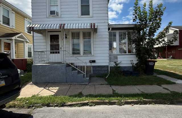 3 bedroom, 2 bath house available for rent in Lock Haven photos photos 3 bedroom, 2 bath house available for rent in Lock Haven photos photos