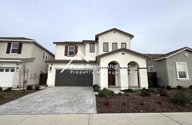 Newer Elk Grove 4bd/3.5ba Home near Big Horn & Poppyridge Rd photos photos Newer Elk Grove 4bd/3.5ba Home near Big Horn & Poppyridge Rd photos photos