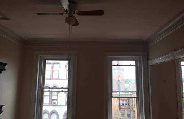 463 FULTON ST Gallery 4