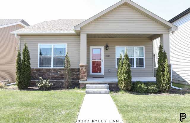 August Move In Special!  Beautiful Home with a newly finished basement! Gallery 3