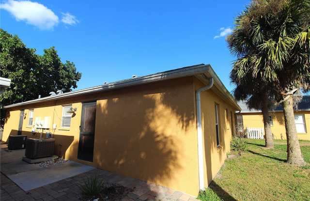 5531 PALMER BOULEVARD - 5531 Palmer Boulevard, Fruitville, FL 34232