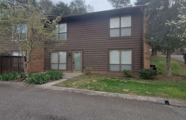 Maryville 37803 - 2 bedroom, 2 bath condo -  Contact Mike Owens (865) 806-9201 photos photos