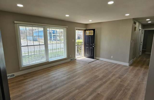 2340 W 21st Avenue photos photos