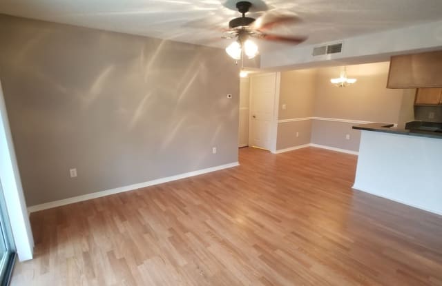 806 Lake Haven Square #205 - 806 Lake Haven Sqare, Brandon, FL 33511