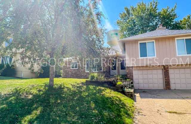 3 bedroom duplex in Clive Gallery 1
