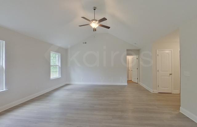 223 Western Red Cedar Drive Gallery 2