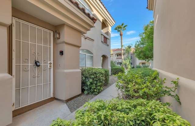 Remodeled and Stunning Furnished McCormick Ranch Condo! Gallery 4