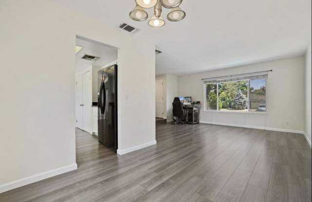 3604 Keswick Way photos photos