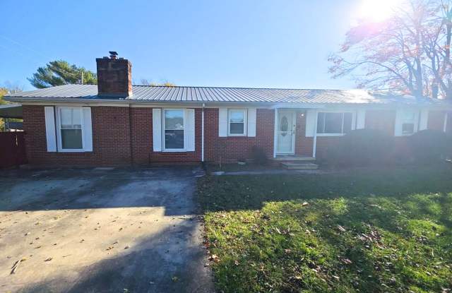 Spacious 3 Bedroom Home with Limited-Time $500 Move-In Special photos photos