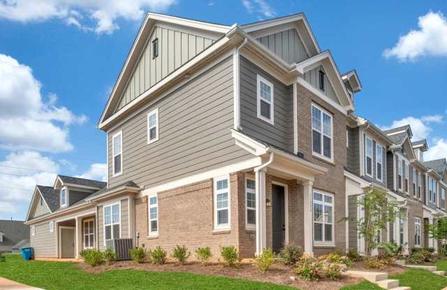 Townes at McCullough photos photos