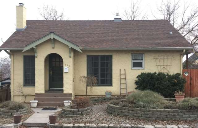 2 Bedroom 1 Bathroom Home - Located Near Downtown! photos photos