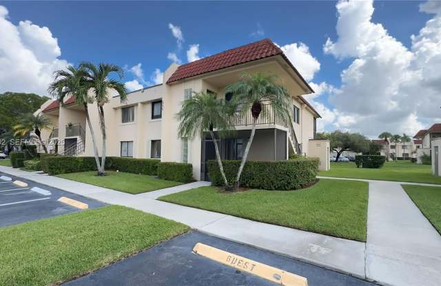 16461 Blatt Blvd - 16461 Blatt Boulevard, Weston, FL 33326