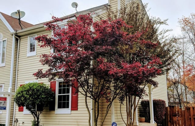 3872 MARQUIS PLACE - 3872 Marquis Place, Lake Ridge, VA 22192