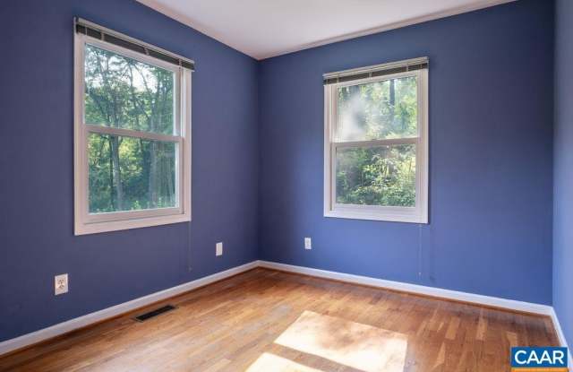540 ROCKY HOLLOW RD Gallery 3