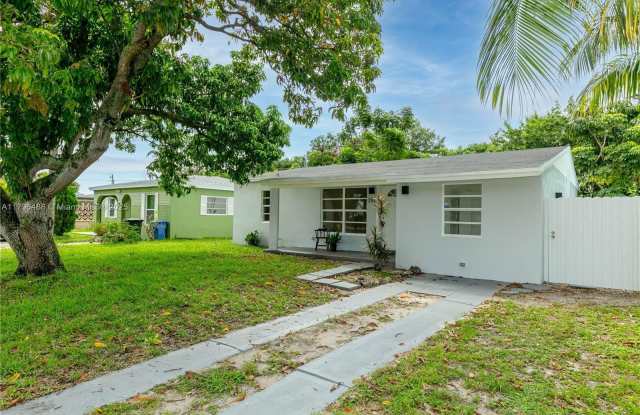 310 NW 55th St photos photos