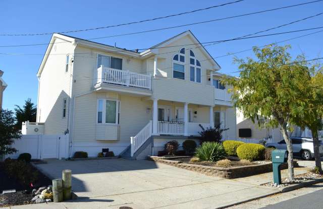 214 N Coolidge Ave photos photos