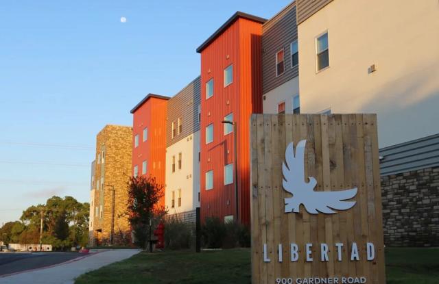 Libertad Austin photos photos Libertad Austin photos photos