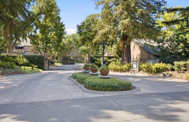 Best Darned 1 Bedroom Townhouse Deal Period photos photos